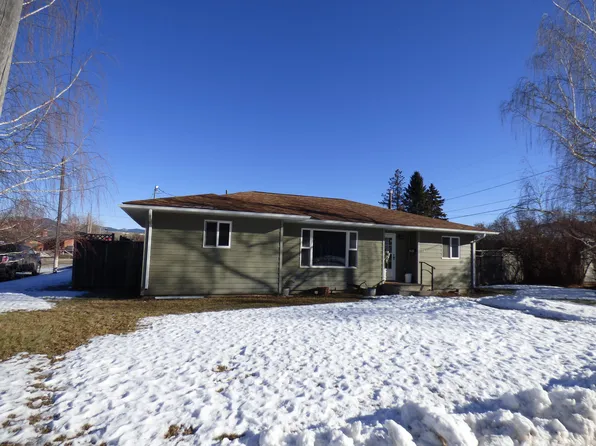 101 Agate Dr, Lewistown, MT 59457