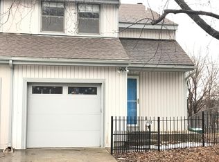1920 W Lawrence Ct, Kansas City, KS 66103