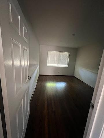 2nd image of 2741 Almaden Rd #1