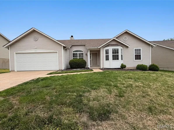 5017 Marne Dr, Florissant, MO 63033