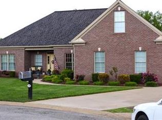 1208 White Oak Ct, Hopkinsville, KY 42240