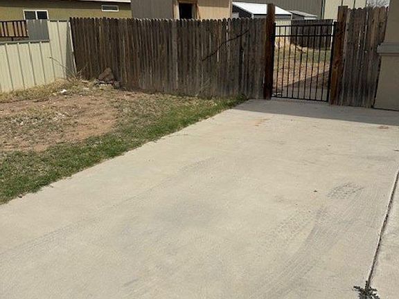 4th image of 4002 S Pat Garrett Rd