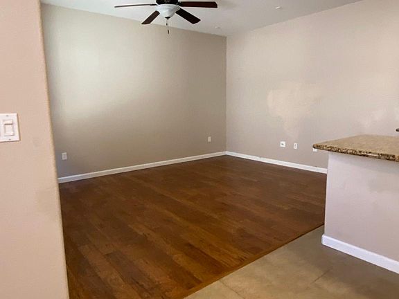 3rd image of 123 Talmont Cir #123