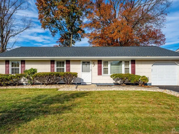 85 10th St, Piscataway, NJ 08854