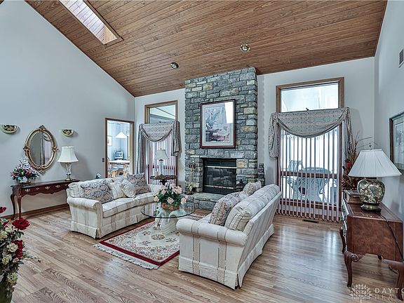 5th image of 5328 Oakbrook Dr