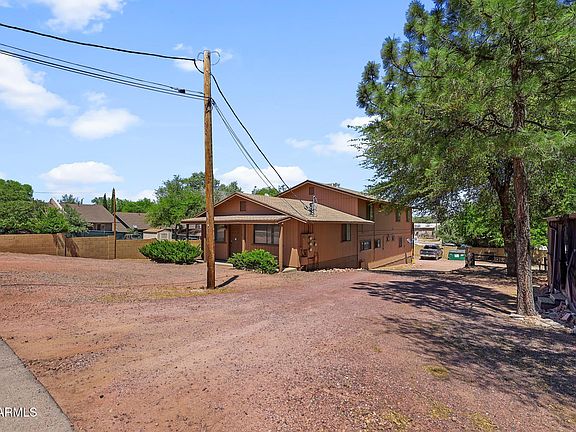 3rd image of 603 S COLCORD Road