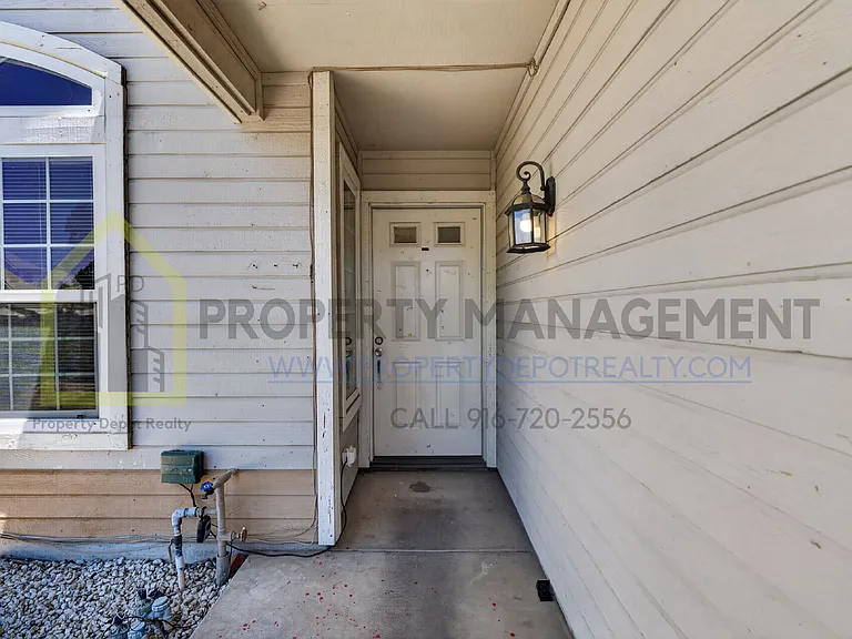 9013 Figtree Ct — Photo 4