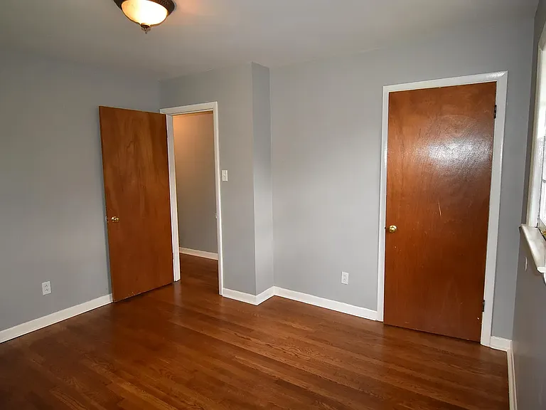 433 Anniston Dr — Photo 10