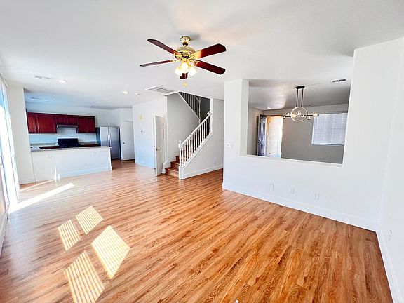 4th image of 5305 Franklin Grove St