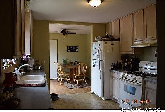 kitchen and breakfast nook