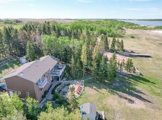 642 NE Cedar Way, Camrose County, AB T0B1M0