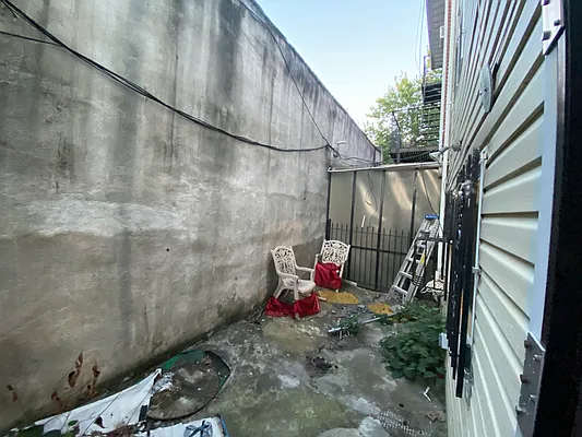 Rented by Miracle Capital | media 11