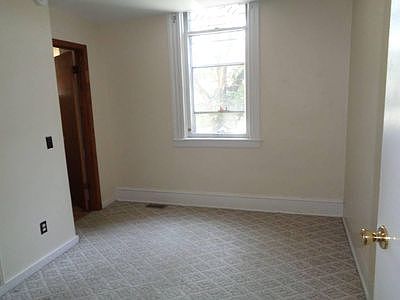 2nd image of 101 W 6th St APT 3
