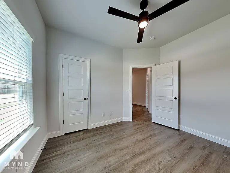1120 Sunshine Ct — Photo 13