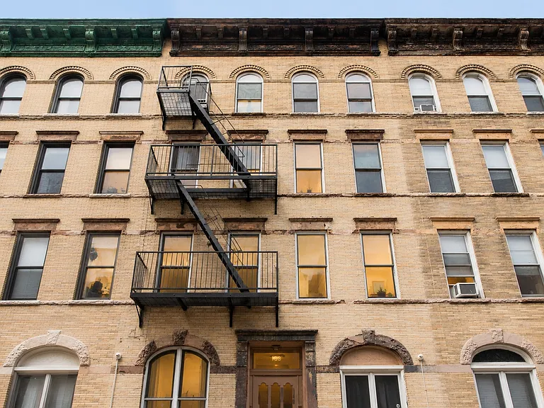 183 Guernsey St #4R — Photo 8