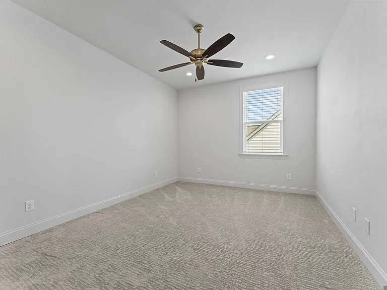 13820 Woody Creek Dr — Photo 26