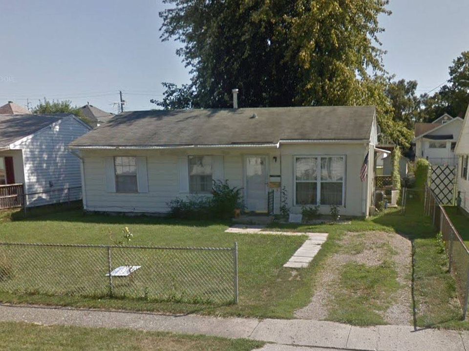 1st image of 805 Catalina Dr