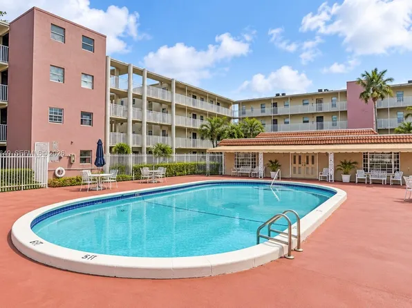 2800 NW 56th Ave APT G204, Lauderhill, FL 33313