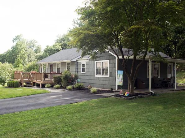 15 Dunnings Dr, Tarrytown, NY 10591