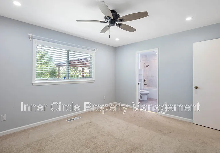 2225 Mount Whitney Dr — Photo 18