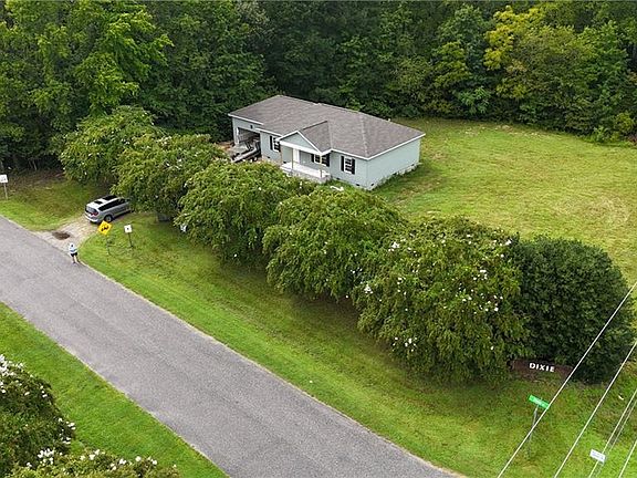 2nd image of 28 Dixie Dr