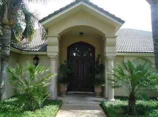 101 Devonshire Ct, Laredo, TX 78041