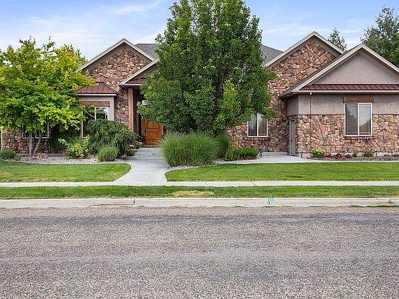 2nd image of 6119 Bayhill Dr