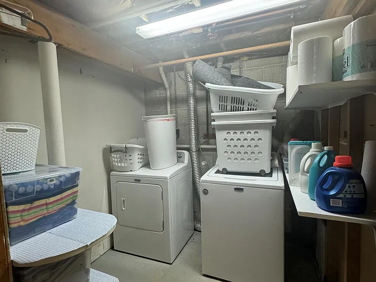 124 Stuart Ave #B — Photo 31