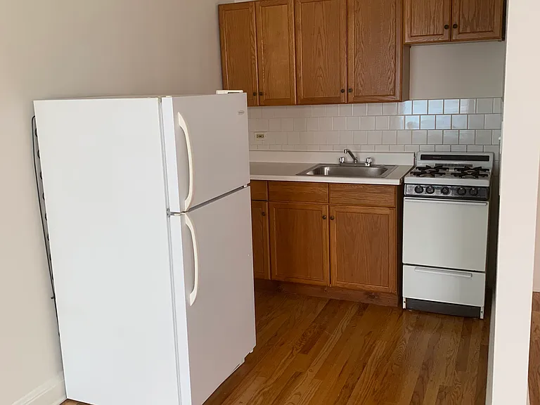4824 N Damen Ave — Photo 7