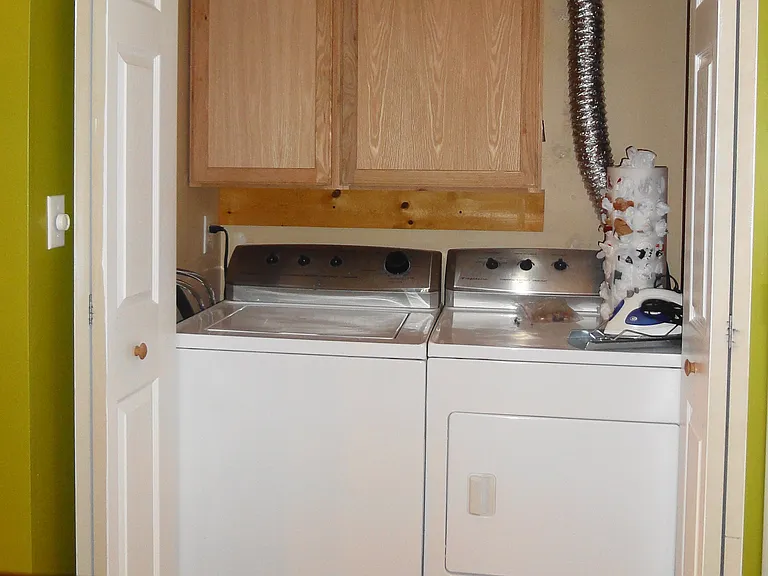 556 Tusculum Ave #556 — Photo 36