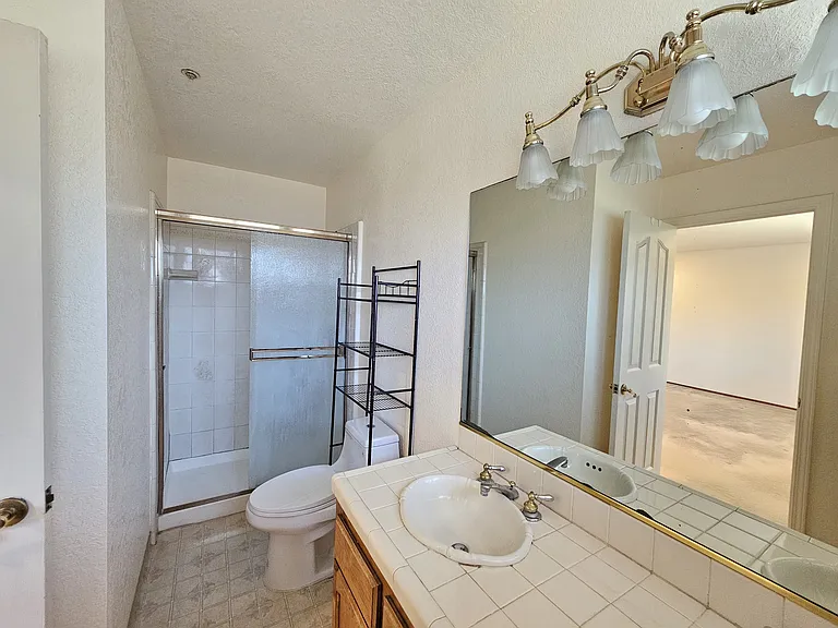 32270 Devonshire St — Photo 17