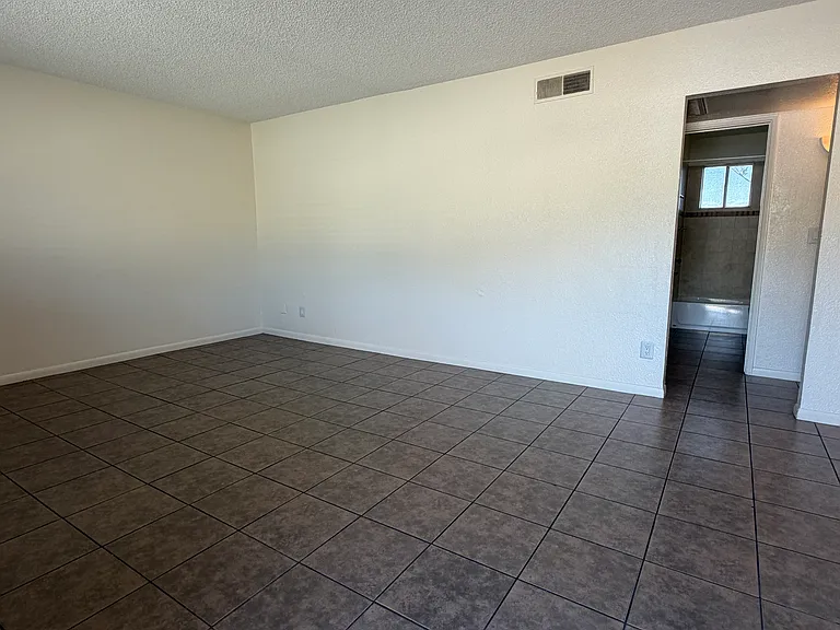 1420 E Brown St #A — Photo 6
