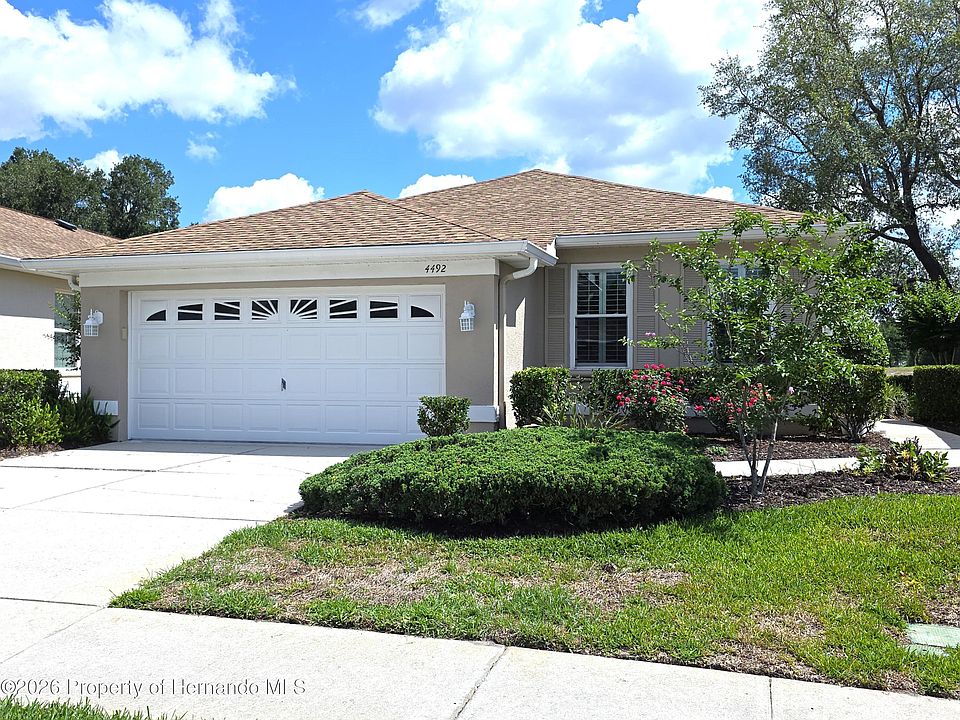 1st image of 4492 Golf Club Ln