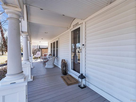 2nd image of 21109 Gill Rd