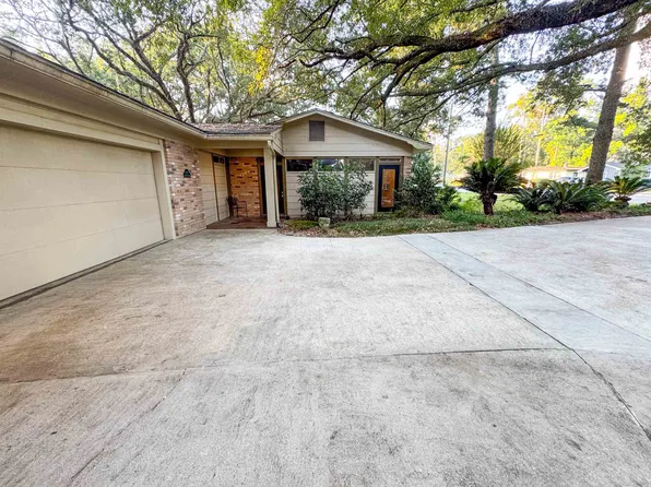 1127 Victory Garden Dr, Tallahassee, FL 32301