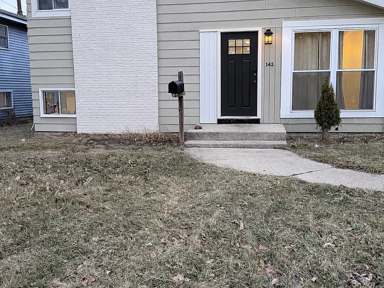 N Iowa Ave — Photo 1