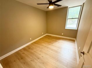 5696 Kingsbury Ave APT 106, Saint Louis, MO