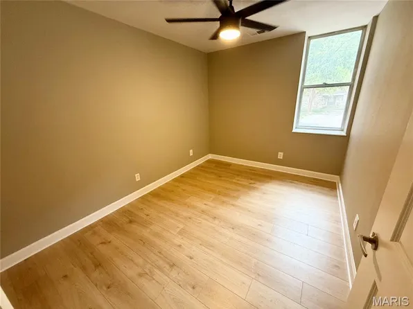 5696 Kingsbury Ave APT 106, Saint Louis, MO 63112