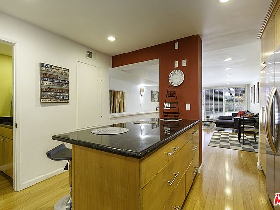 3rd image of 1900 Vine St APT 216