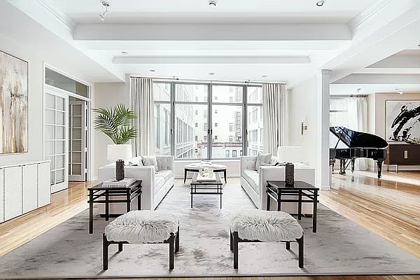 1st image of 252 7th Ave APT 6A