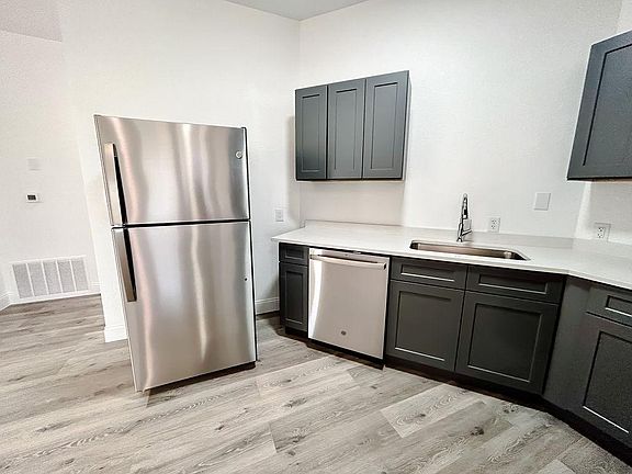 5th image of 817 W Tucker St APT 201