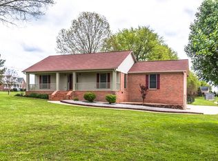 3822 Petty Ln, Columbia, TN 38401