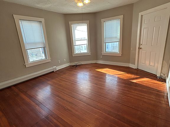 5th image of 19 Avery St #2
