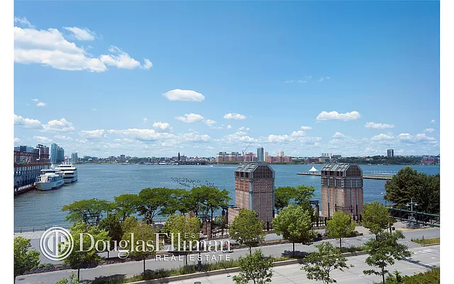 Sold by Douglas Elliman | media 16