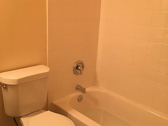 2nd image of 1221 Hodiamont Ave APT A