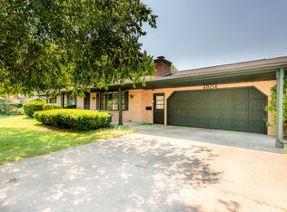 4904 Riverside Trl, Berrien Springs, MI 49103