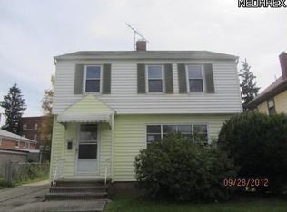 3830 Delmore Rd, Cleveland Heights, OH 44121