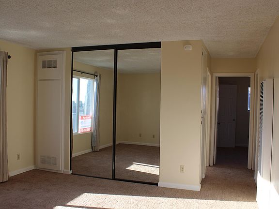3rd image of 319 Norton Ave APT A