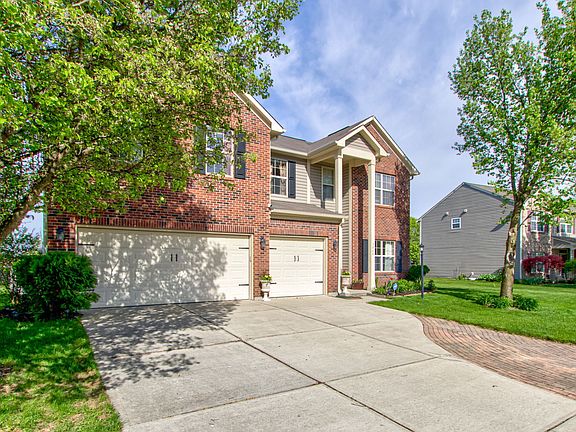 3rd image of 9064 N Falling Waters Dr
