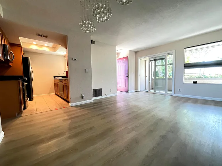 801 W California Ave #A — Photo 2